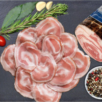 Salumificio Aurora pancetta arrotolata senza cotenna al pepe...