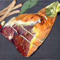 Prosciutto Crudo Addobbo senza osso kg.8,3 circa stagionatura...