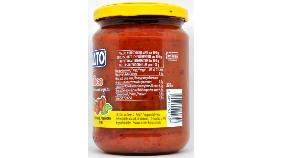Zuccato sugo al basilico con pomodori ciliegini interi freschi...