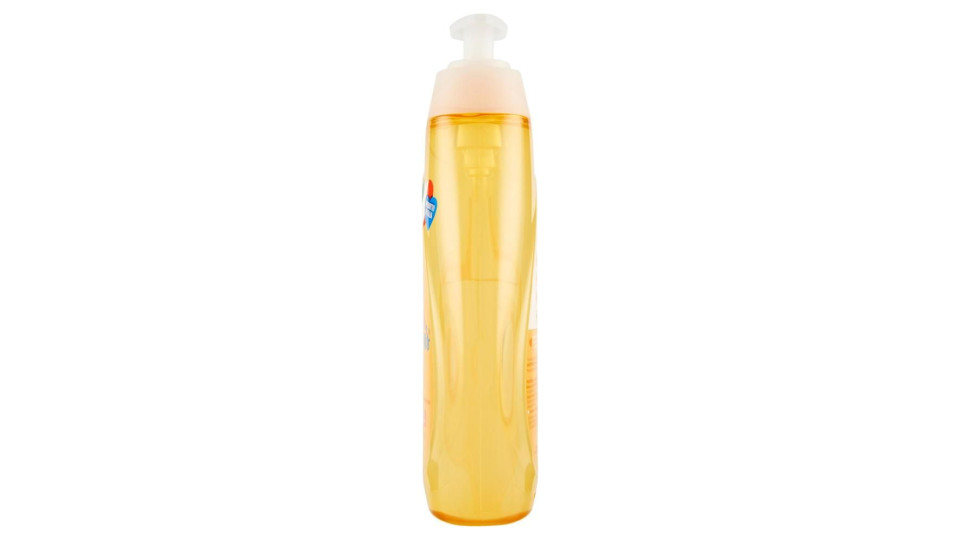 Johnson's baby shampoo