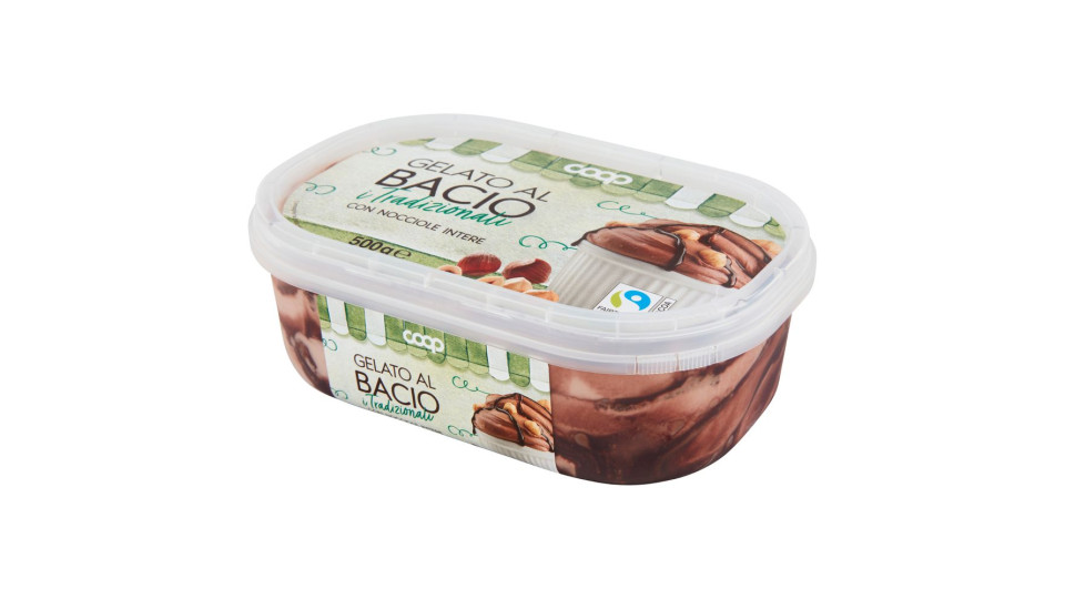 Gelato Bacio con Nocciole Intere
