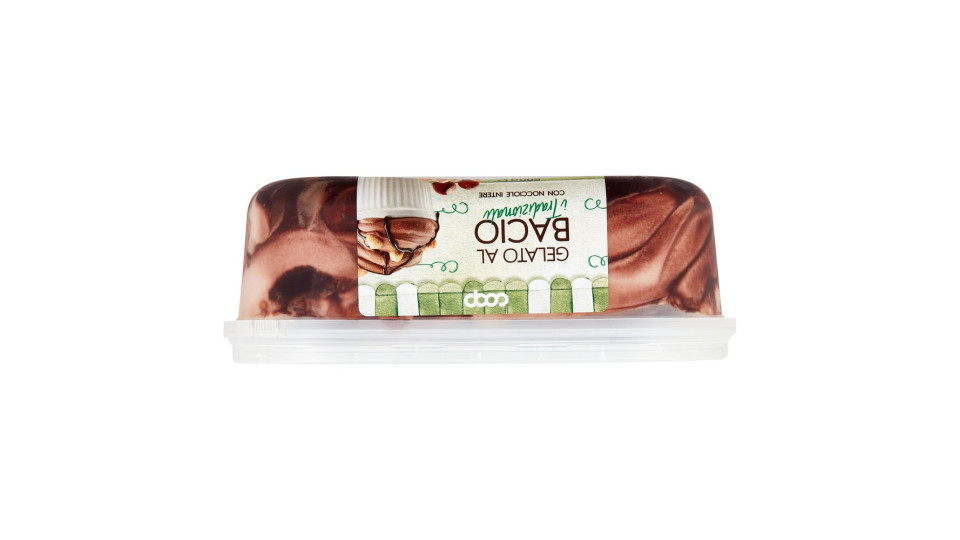 Gelato Bacio con Nocciole Intere
