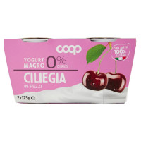 0% Di Grassi Yogurt Magro Con Ciliegia In Pezzi