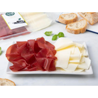 Bresaola e formaggio a fette, Cortilia