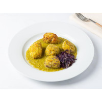 Polpette vegane con crema di piselli al curry