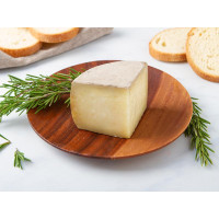 Pecorino stagionato sotto cenere