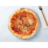 Pizza speck e provola
