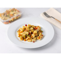 Insalata di merluzzo, patate, pomodori secchi e verdure