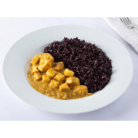 Pollo al curry e riso nero