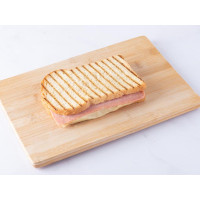 Toast prosciutto cotto e formaggio