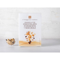 Granola con cioccolato fondente e nocciole