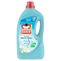 Omino Bianco Detersivo Muschio Bianco, 60 Lavaggi, 2400 Ml