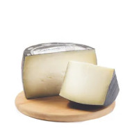 Pecorino Stagionato Riserva Nera Al Kg.