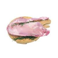 Agnello Da Latte Con Testa e Corata Italia