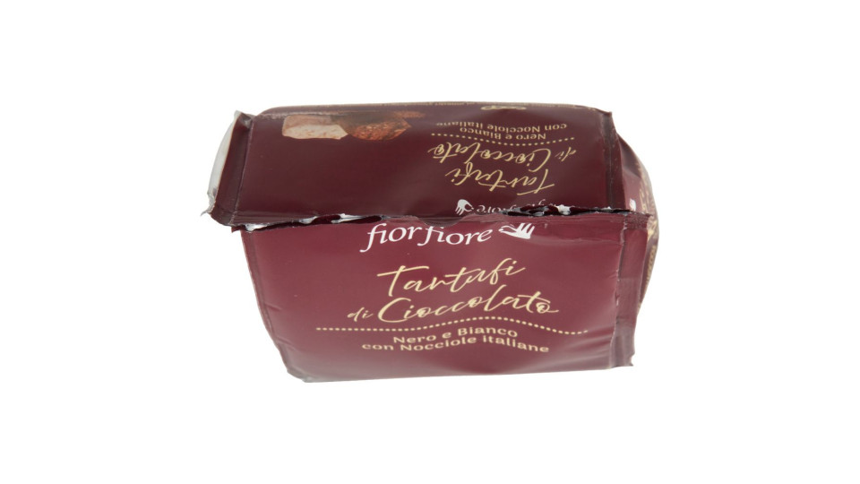 Tartufi Di Cioccolato Nero E Bianco Con Nocciole Italiane 180 G