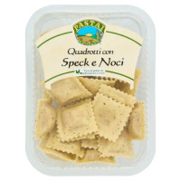 Pastai Quadrotti con Speck e Noci 250 g