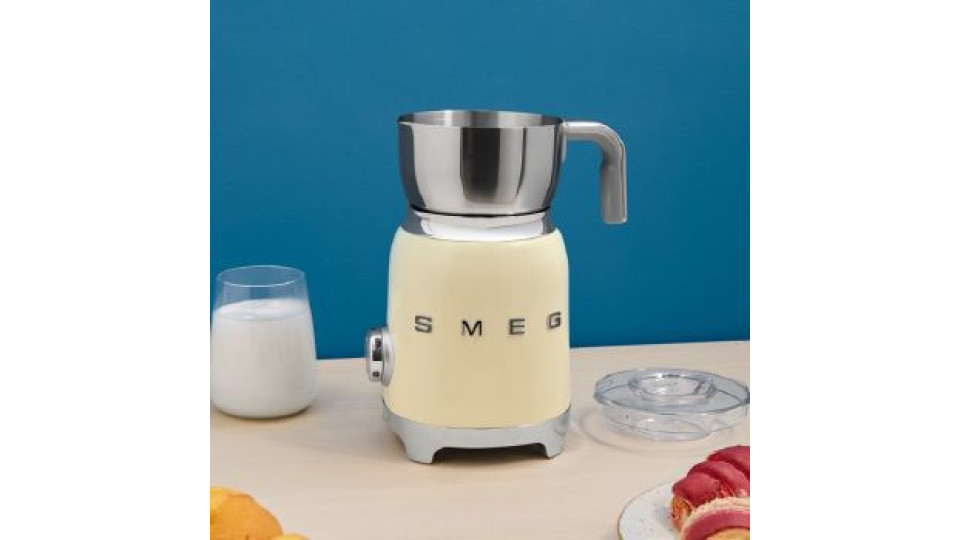 Montalatte Panna Smeg GRATIS CON 16900 PUNTI