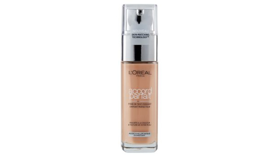 L'Oréal Paris Accord Parfait, Fondotinta Liquido con Acido Ialuronico, 5.N Sable/Sand, 30 ml