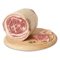 Pancetta arrotolata con pepe