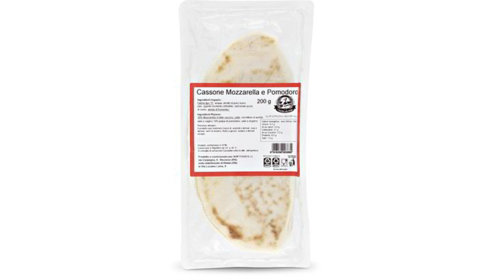 Cassone mozzarella e pomodoro