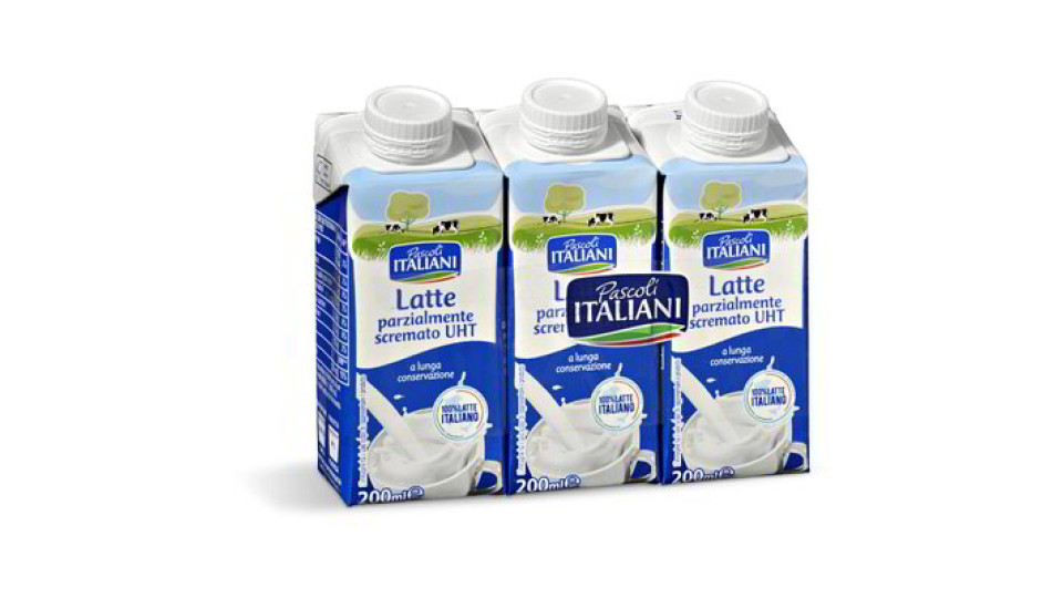 Latte parzialmente scremato UHT a lunga conservazione 3 pezzi