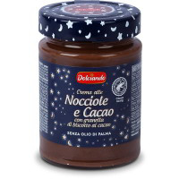 Crema alle nocciole e cacao con granella di biscotto al cacao