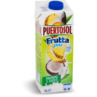 Bevanda ananas e cocco con latte