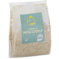 Farina di nocciole
