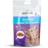 Snack aromatizzato con salmone, trota e aringhe per gatti