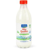 Latte fresco intero alta qualità