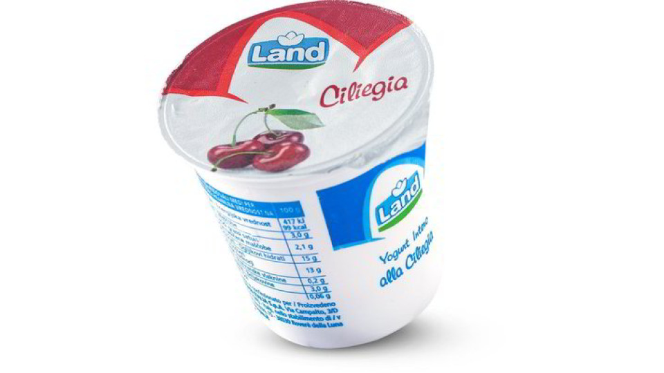 Yogurt intero alla ciliegia