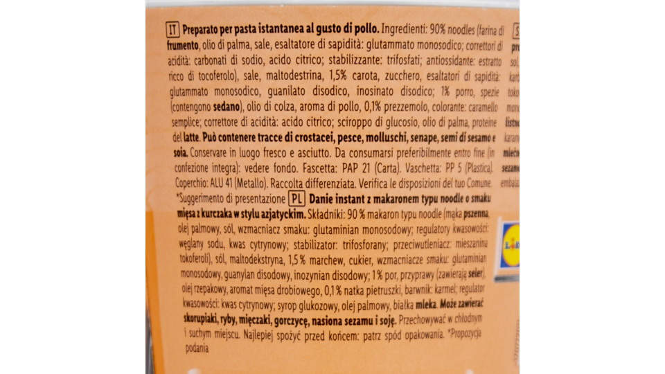 Ramen Noodles Istantanei Pollo