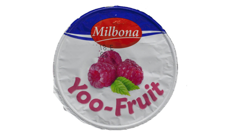 Yoo-fruit Dessert con Lamponi a Base di Latte