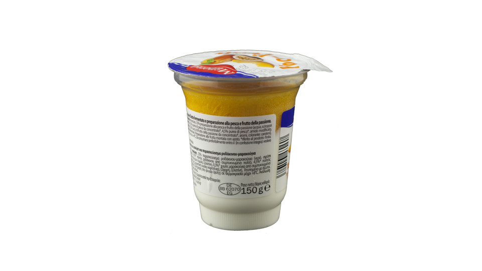 Yoo-fruit Dessert con Pesca-maracuja a Base di Latte