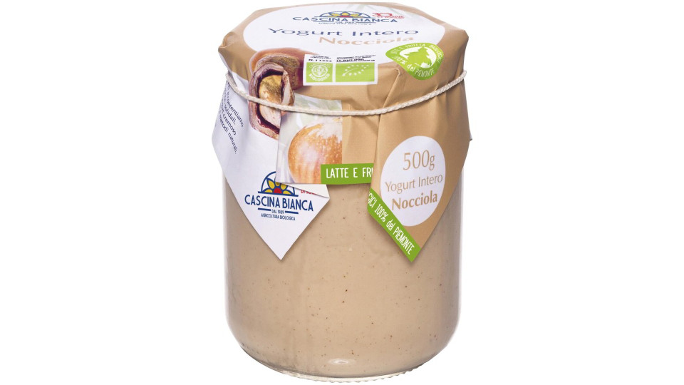 Yogurt intero alla nocciola
