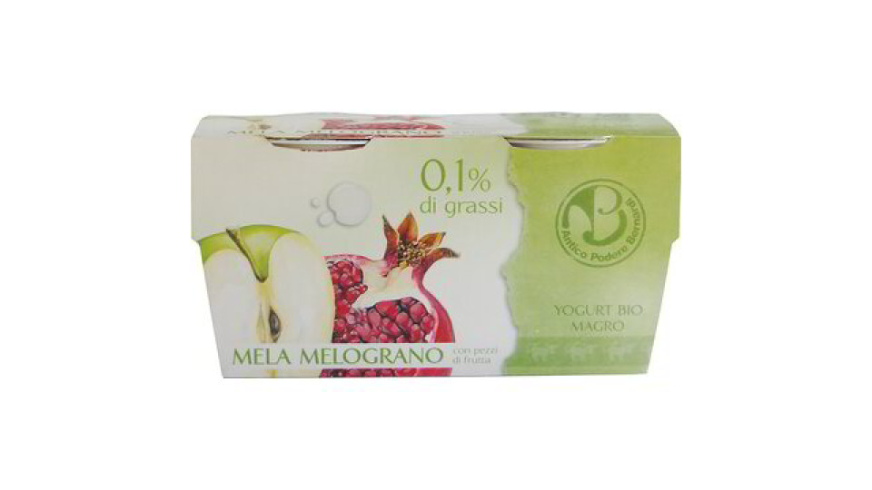 Yogurt magro mela in pezzi e melograno