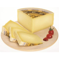 MONTASIO DOP LATTEBUSCHE PRODOTTO DELLA MONTAGNA