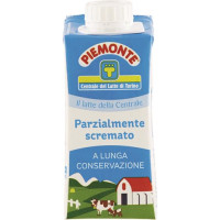 LATTE UHT PARZIALMENTE SCREMATO