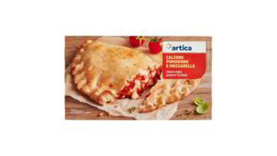 CALZONE POMODORO E MOZZARELLA