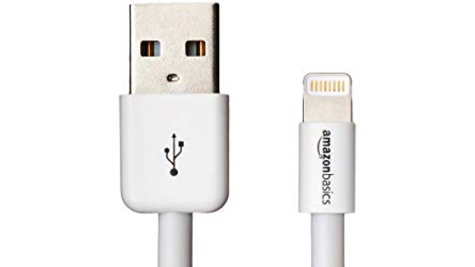 AmazonBasics - Cavo Lightning su USB, con certificazione Apple Mfi - Bianco,  lunghezza 0,9 m, Confezione da 1