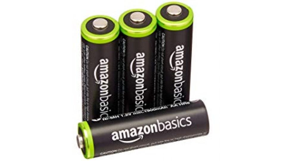 AmazonBasics - Pile Ricaricabili Stilo AA Ni-MH, precaricate, 1000 cicli (tipico 2000 mAh/minimo 1900 mAh), confezione da 4 pezzi. Involucro esterno variabile