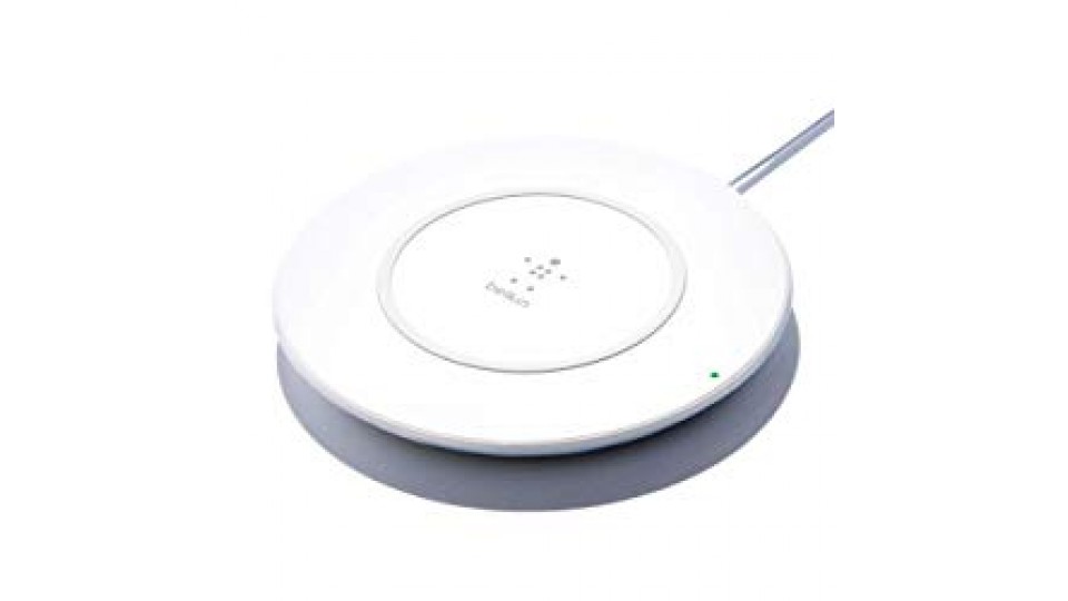 Belkin Boost Up Tappetino di Ricarica Rapida Wireless, 7.5 W, per iPhone 8/8+/X/Xs/Xs Max/Xr e Altri Dispositivi, Tecnologia Qi, Progettato in Collaborazione con Apple, Certificazione Qi, Bianco