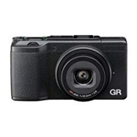 Ricoh GR II Fotocamera Compatta, Sensore CMOS APS-C da 16 Megapixel, Obiettivo GR 28 mm F/2,8, Filmati Full HD, LCD 3", Wi-Fi/NFC, Nero