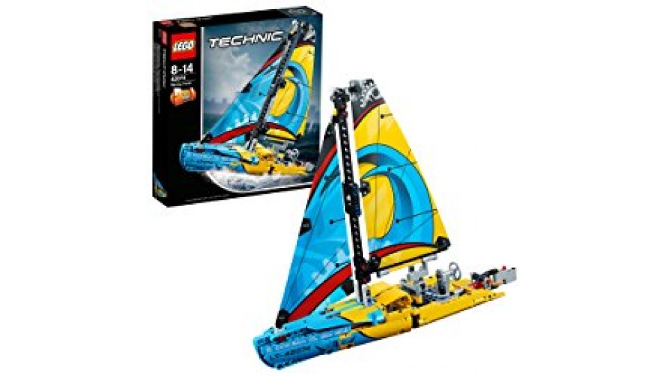 LEGO Technic 42074 - Yacht Vela da Gara