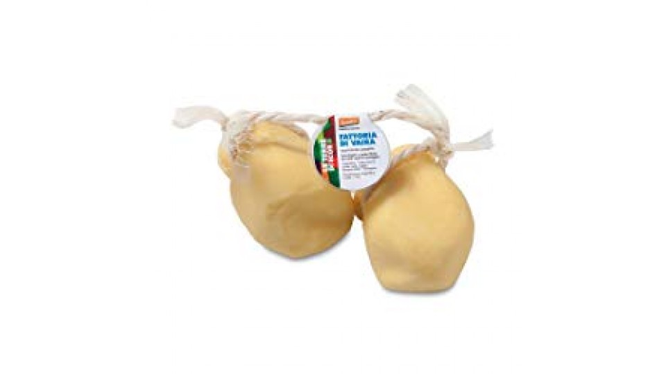 Scamorza lavorazione manuale
