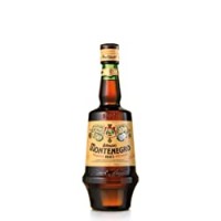 Amaro Montenegro – Liquore digestivo ottenuto da 40 erbe aromatiche accuratamente selezionate secondo una ricetta segreta. Bottiglia da 70cl, 23%.
