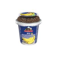 Frutta e cereali: banana con choco balls di farro