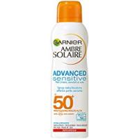 Garnier Ambre Solaire Crema Solare Advanced Sensitive, Protezione Solare in Spray senz'Alcool, Effetto Pelle Asciutta IP50+