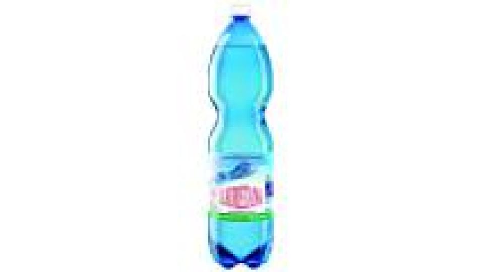 Acqua lievemente frizzante fonte Caruzza